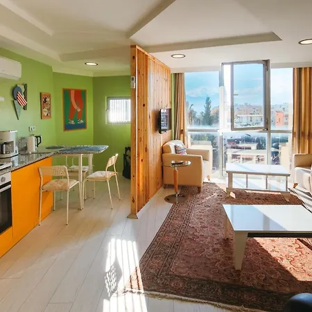Cozy Panoramic Apartment *